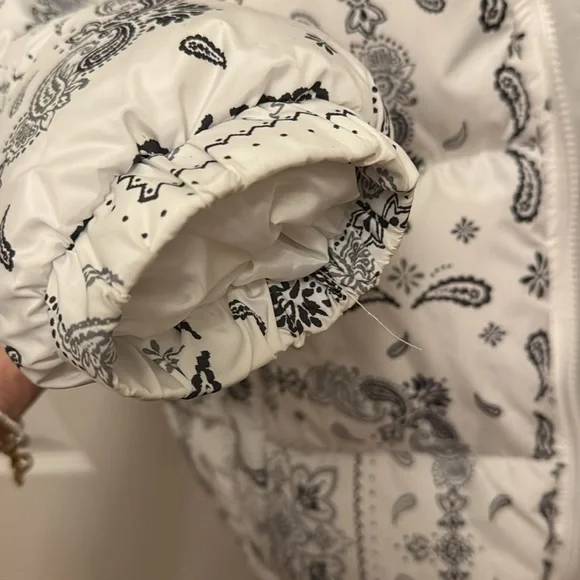 Puffer jacket - Picture 3 of 5